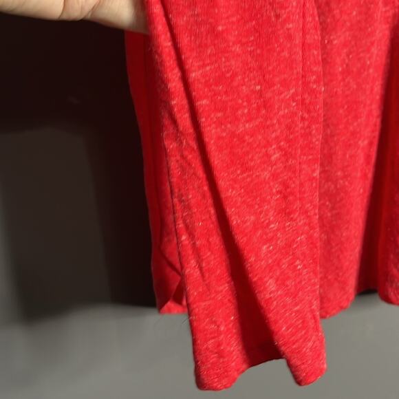 Victoria’s Secret Red Lightweight Long Sleeve T Shirt with Button Detail Sz Sm - Picture 5 of 9